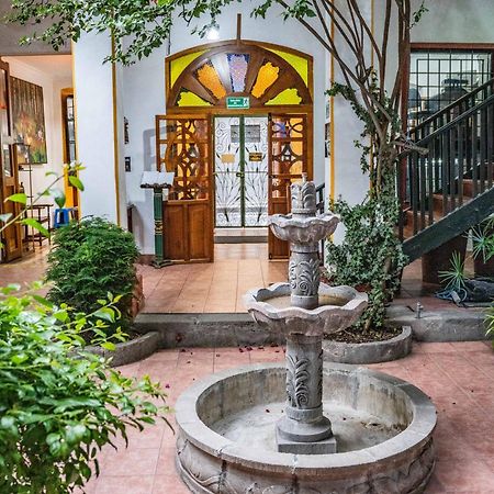 Hostal Riviera Sucre Otavalo Esterno foto